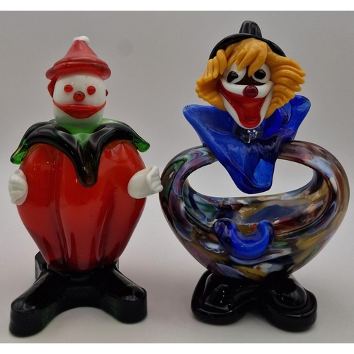 5967 - A pair of vintage Murano clowns. Dimensions(cm) H16/15, W10.5/7.5, D6.5/8.