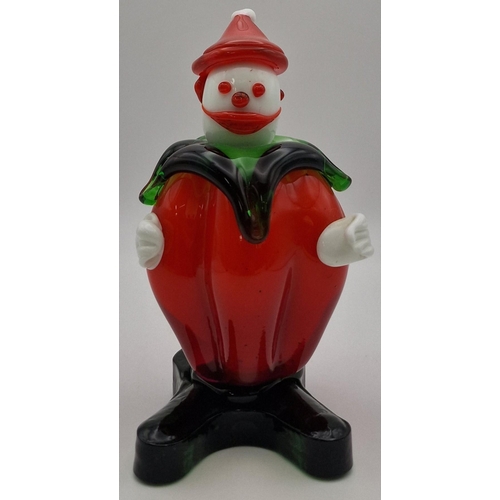 5967 - A pair of vintage Murano clowns. Dimensions(cm) H16/15, W10.5/7.5, D6.5/8.