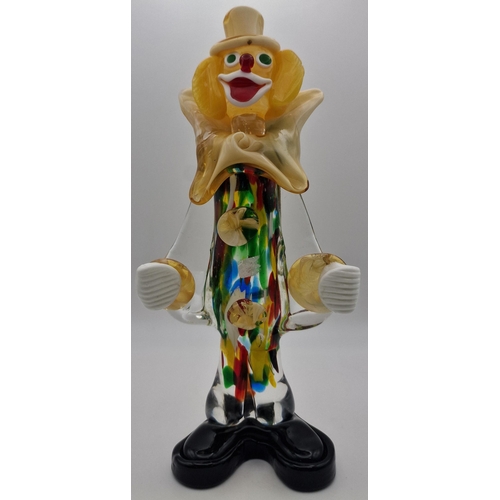 5973 - A pair of vintage Murano clowns. Dimensions(cm) H26.5/25, W9/9.5, D10/7.5.