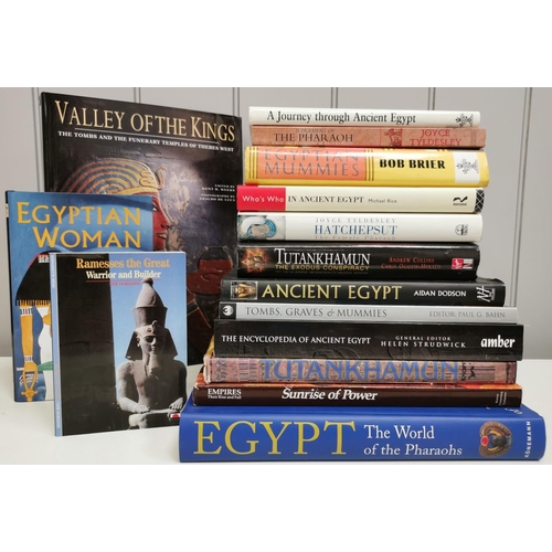 3168 - A collection of fifteen historical books, about ancient Egypt.