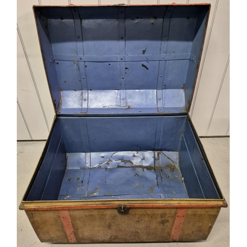 4892 - A vintage metal storage trunk/treasure chest, with twin handles. Dimensions(cm) H59, W83, D62.