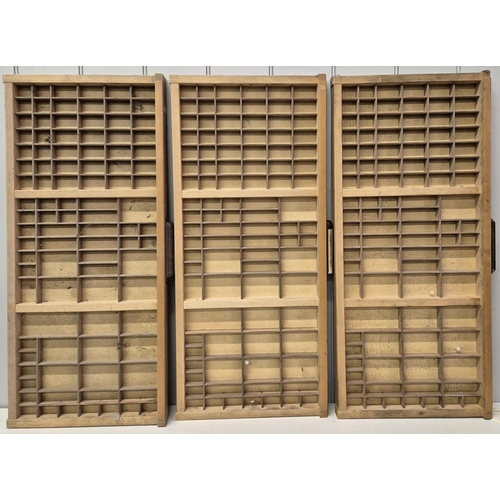 4971 - A set of five printer's drawers, by Stephenson Blake & Co, from mid-late 1900's. Dimensions(cm) H4, ... 