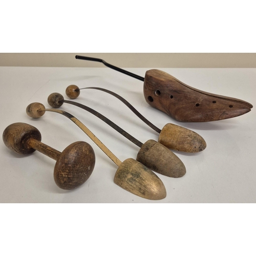 188 - A collection of vintage shoe stretchers & a darning tool.