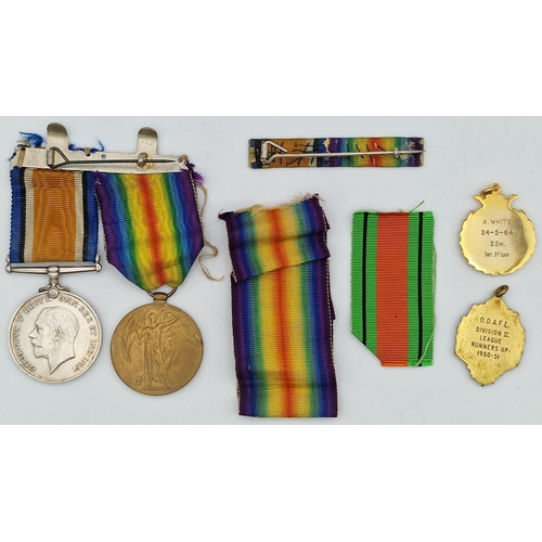 596 - WWI British Medals, awarded to 315746 Pte L A White, Middlesex Reg't. To include British War & Allie... 