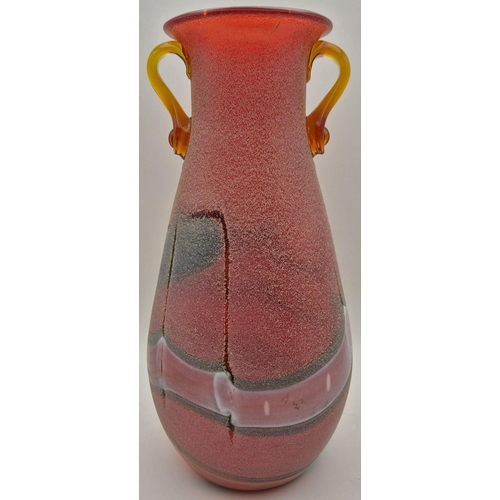 108 - A vintage Spanish LaFiori Scavo vase. Height 23cm, diameter 10cm.