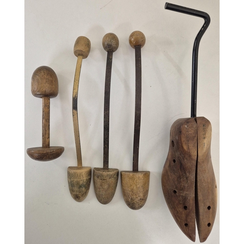 188 - A collection of vintage shoe stretchers & a darning tool.