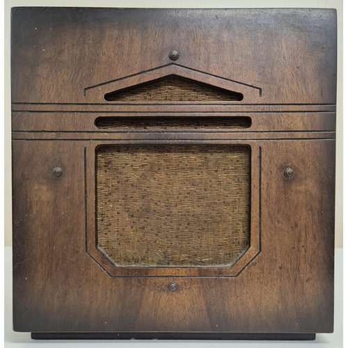 273 - A vintage, oak cased radio extension loudspeaker.