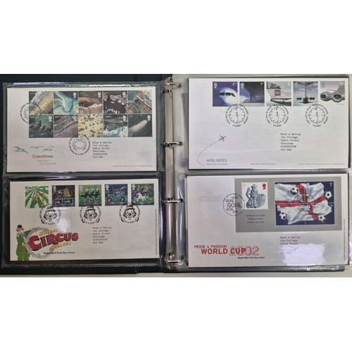 608 - A large collection of first day covers. A total of 10 albums full of first day covers, along with 25... 