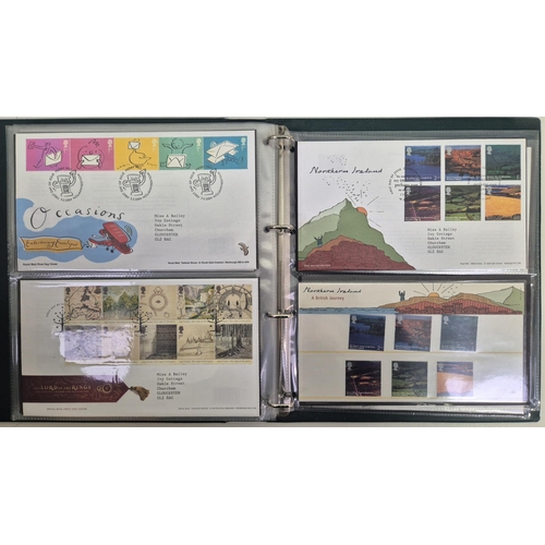 608 - A large collection of first day covers. A total of 10 albums full of first day covers, along with 25... 