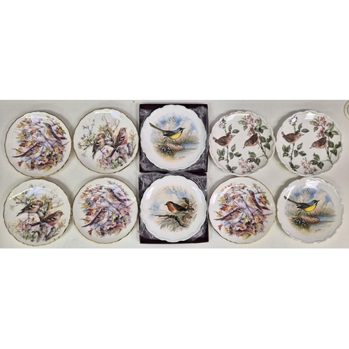 672 - A collection of 20 Royal Albert collector's display plates, from The Woodland Birds Collection.