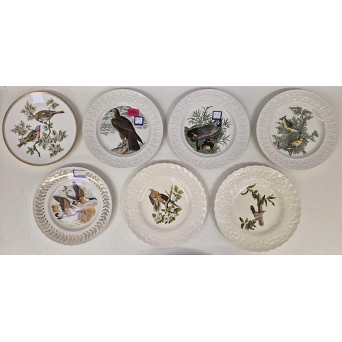 697 - A collection of 28 wildlife/countryside-themed collector's display plates. Makers include Poole, W J... 