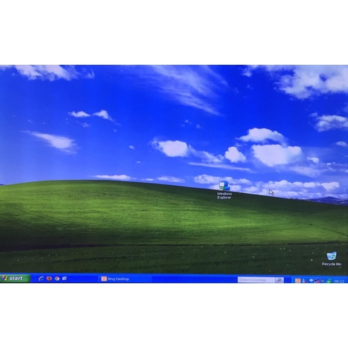 636 - A 'Dell Dimension 4600' PC tower. Tested & appears in working order (monitor used for demonstration ... 