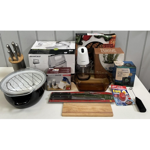 619 - Mixed lot of new/used kitchenware. To include boxed hand mixer, boxed grill, unopened carving set, e... 