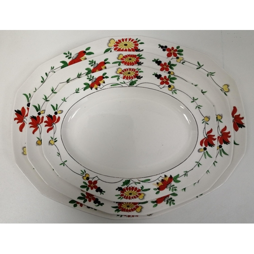 659 - An 'Alfred Meakin - Chatham' twenty-one piece dinner service. To include two tureens, gravy jug, thr... 