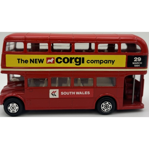 3853A - A rare Corgi Routemaster Bus. Presented in a plain box, with compliments slip present. These were pr... 