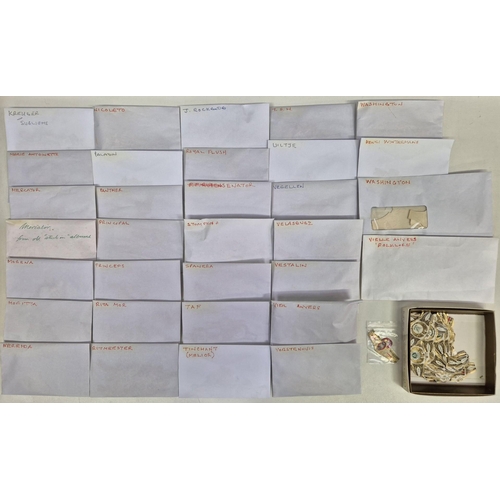 1585 - Three boxes full of loose/part-set cigar bands.