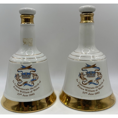 33 - Collection of 5 Wade, Royalty-related, Bell's ceramic whisky decanters (empty); together with an uno... 