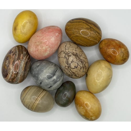 58 - Vintage oak bowl with approx. 27 decorative eggs & glass balls. Bowl dimensions(cm) H8, W26, D26.