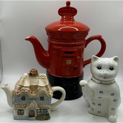 59 - Collection of eleven display teapots. To include rarer editions - Wade - White Rabbit & Sadler - Tud... 