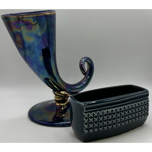 121 - Collection of 5 vintage ceramics. To include Sylvac twin-handled planter, Sylvac planter dish, 2 ash... 