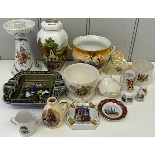 125 - Collection of mostly vintage souvenir ceramics.