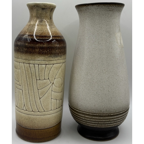 127 - Collection of 6 pieces of vintage pottery. To include Denby, Honiton, etc. Tallest 20cm.