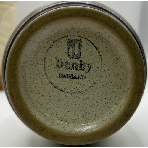 127 - Collection of 6 pieces of vintage pottery. To include Denby, Honiton, etc. Tallest 20cm.