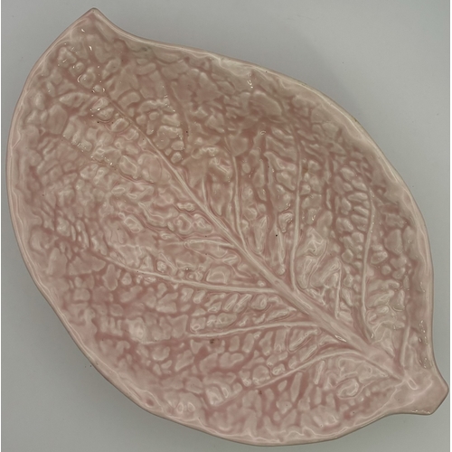 132 - Collection of 8 vintage ceramic tableware examples.