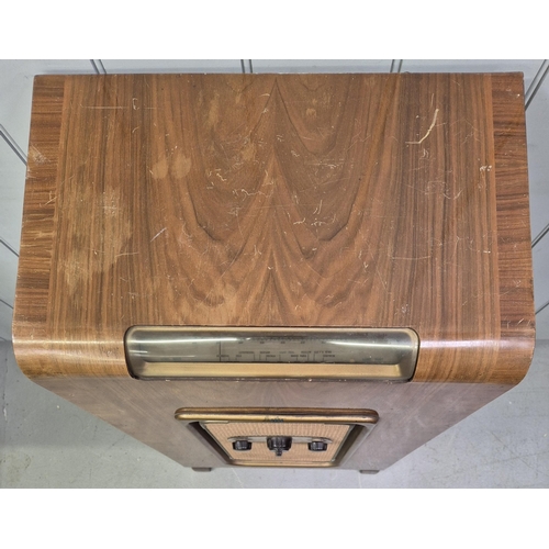 158 - Vintage SoBell valve radiogram. Cabinet dimensions(cm) H97, W49, D37.