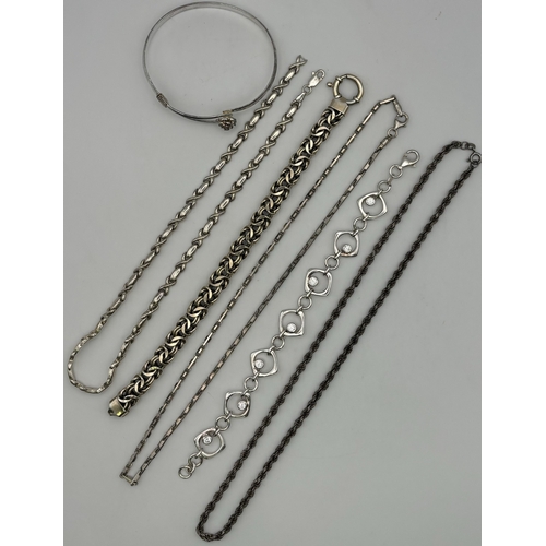 169 - Collection of silver jewellery. To include 3 necklaces, 2 bracelets & a bangle. Combined silver weig... 
