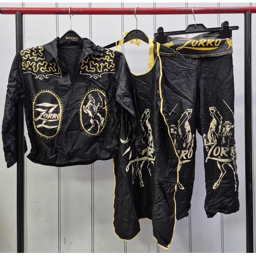 180 - Vintage children's Zorro 3-piece dressing-up costume.