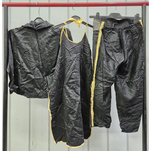 180 - Vintage children's Zorro 3-piece dressing-up costume.