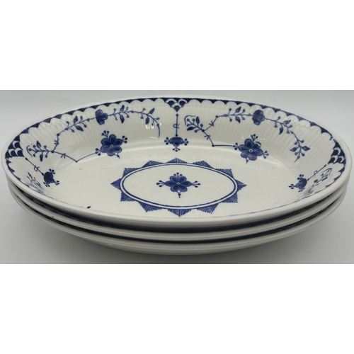 248 - Collection of approx. 27 pieces of Mason's 'Denmark' tableware.