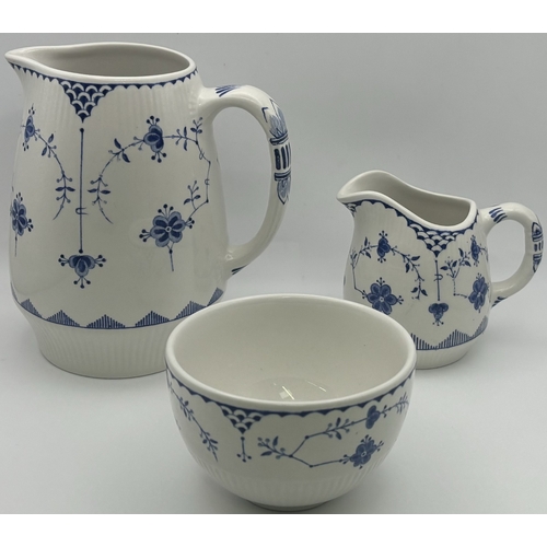 248 - Collection of approx. 27 pieces of Mason's 'Denmark' tableware.