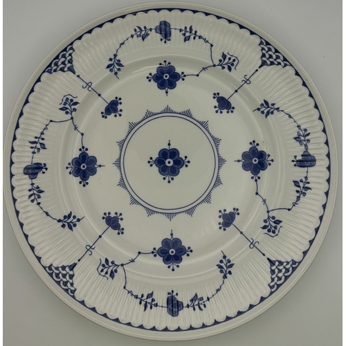 248 - Collection of approx. 27 pieces of Mason's 'Denmark' tableware.