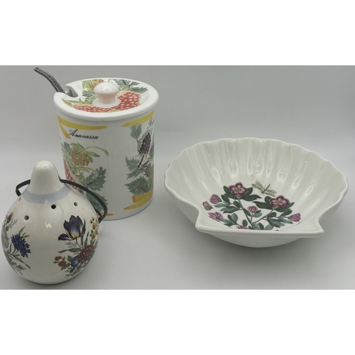 250 - Large collection of good quality decorative ceramics. To include 2 Kaiser white bases; Portmeirion v... 