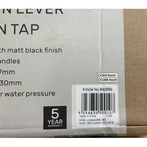258 - Boxed/unopened Homebase Carysil GD150 inset kitchen bowl with boxed/unopened Homebase Leonie Twin Le... 