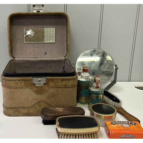 Large selection of ladies & gents personal items, mostly unused with ...