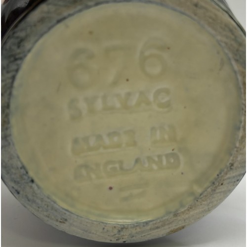 104 - Collection of 6 similarly-styled vases, by Sylvac. Stamped 676(x3), 678, 1846 & 2352. Tallest 27cm.