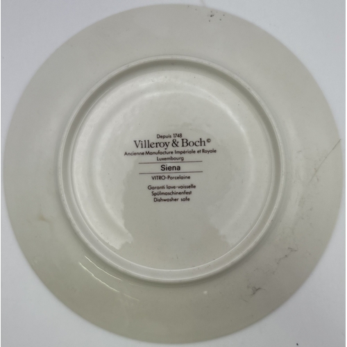 119 - Mixed collection of vintage tableware. To include Villeroy & Boch, Crown Ducal, etc.