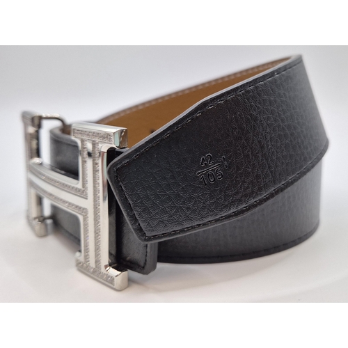 1704 - Hermes (Paris) - stunning leather belt, with 18K white gold & diamonds buckle.  Buckle weight approx... 