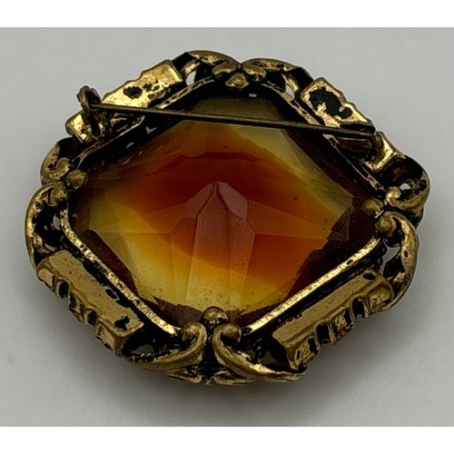 1731 - Two yellow-metal brooches. To include an oval cameo surrounded by seed pearls, with detachable safet... 