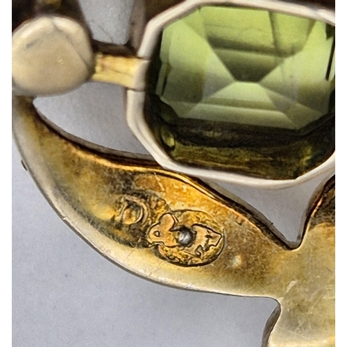 1748 - 9ct gold, peridot & seed pearl pendant brooch. Total weight approx. 5.1g.