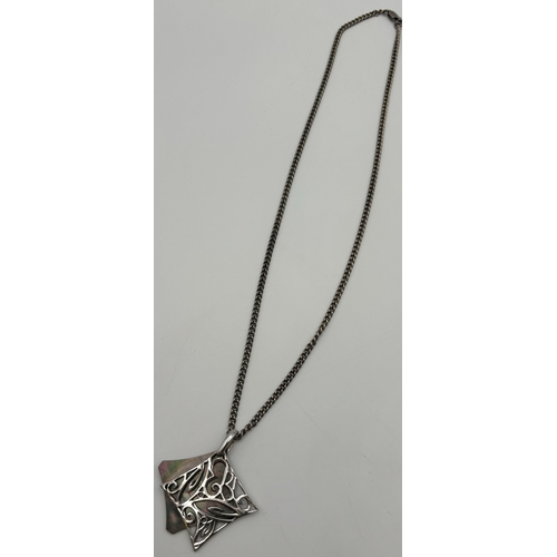 1765 - Selection of silver & white metal jewellery. Silver includes wooden beaded necklace, 16