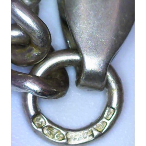 1765 - Selection of silver & white metal jewellery. Silver includes wooden beaded necklace, 16