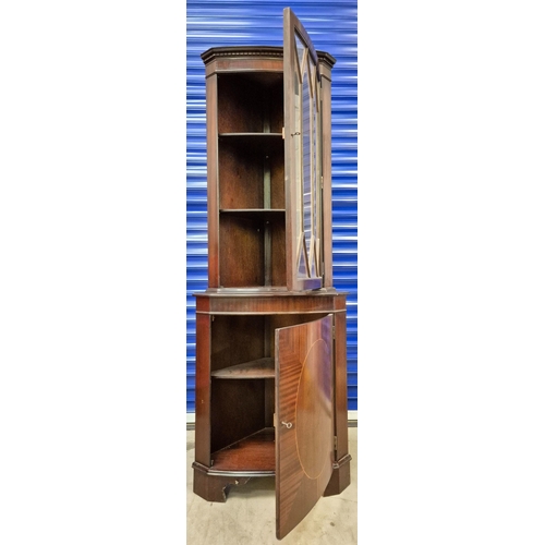 1213 - Vintage, mahogany veneered corner unit. Complete with 2 keys. Dimensions(cm) H180, W67, D47.