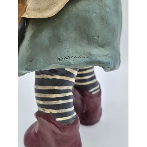 1217 - Mixed lot of 3 ornithological figures & 2 doorstops. Tallest 28cm.