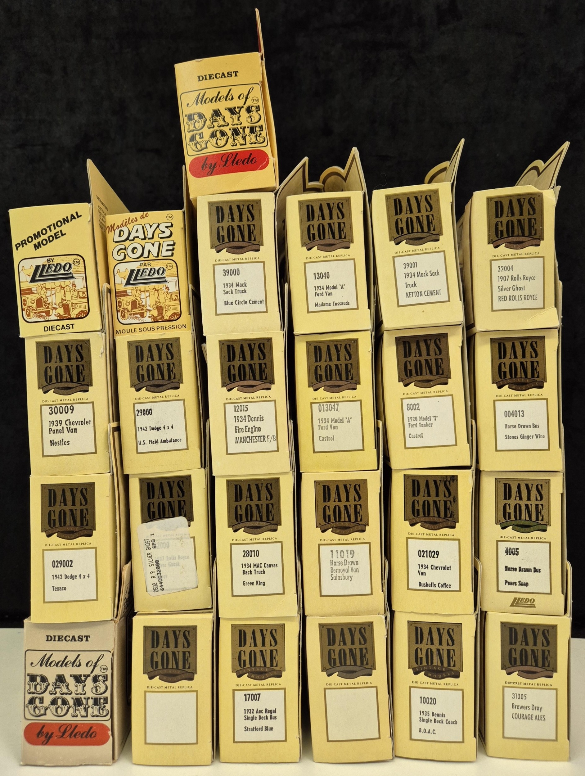 Collection of 25 Lledo Days Gone boxed vehicles.