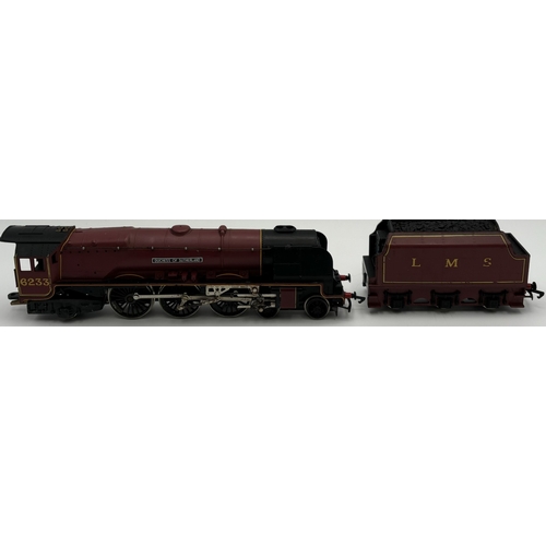 Trio of Hornby & Airfix model engines, with tenders. To include Duke of ...