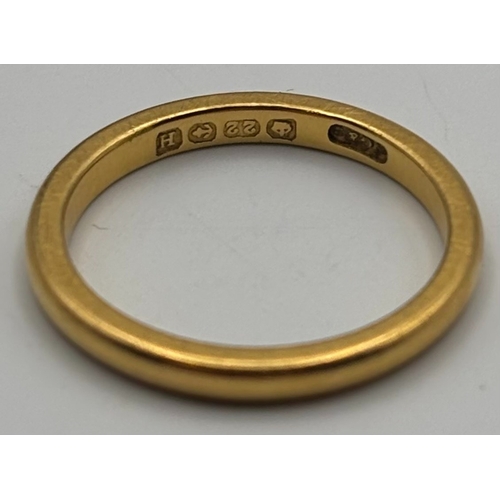 Hallmarked 22ct Gold wedding band. Birmingham 1932, by Charles Green & Son. Approx. size L1/2, gauge 2.2mm, depth 1.9mm. Weight approx. 3.4g.